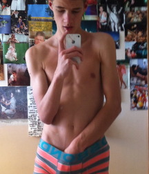 Twinks 257 599ac9230fef7.jpg