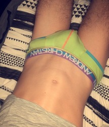 Twinks 259 599c19ed26602.jpg