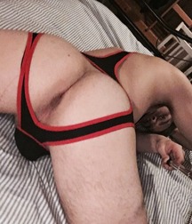 Attractive bottoms of boys 90 59a2e922c039a.jpg