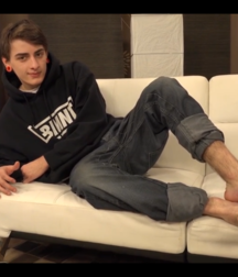 Boys's feet 69 59a3e383d9b34.png