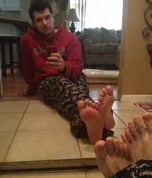 Boys's feet 71 59a3e8eaae544.jpg
