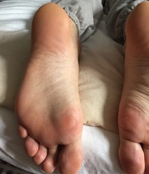 Boys's feet 71 59a3e94600e86.jpg