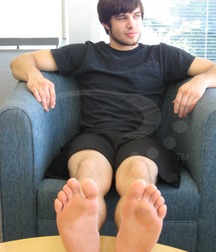 Boys's feet 71 59a3f15753b70.jpg