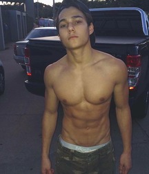 Twinks 274 59a92e21cc471.jpg