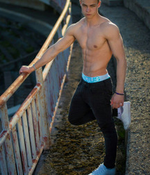 Twinks 278 59ad3cf2c3611.jpg