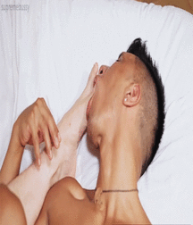 Boys's feet 73 59adccb38ca67.gif