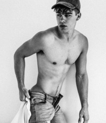 Twinks 280 59b3d585f00ca.jpg