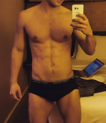 Twinks 281 59b45192e6d03.png