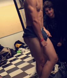 Twinks 283 59cea505d15e6.png