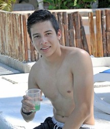 Twinks 285 59cffdfd36005.jpg