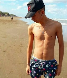 Twinks 300 59d53c36b02bf.jpg
