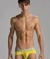 Twinks 289 59d5f405cb70f.jpg