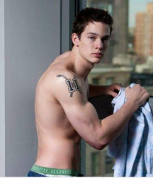 Twinks 289 59d5f41898fcf.png
