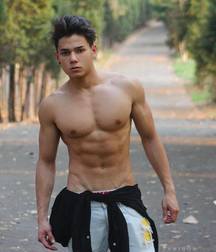 Twinks 302 59d74b075d757.jpg