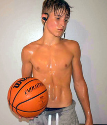 Twinks 311 59da285c885ff.jpg