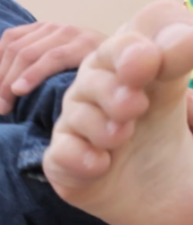 Boys's feet 76 59db3db27ddf9.png