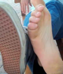 Boys's feet 76 59db3e2bb6446.png