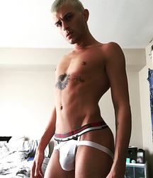 Twinks 315 59de749ad1d22.jpg