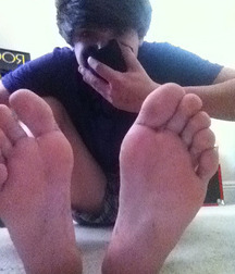 Boys's feet 78 59e5f4e328883.jpg