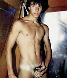 Twinks 324 59ea75c94f318.jpg