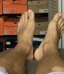 Boys's feet 79 59eca41d6ac31.jpg