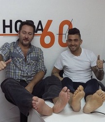 Boys's feet 80 59eca6911fa24.jpg