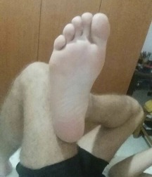 Boys's feet 80 59eca719578f1.jpg
