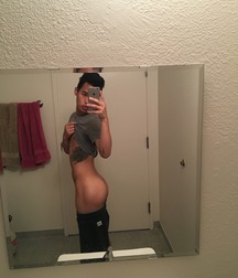 Attrative bottoms of boys 107 59fa3b70a80c4.jpg