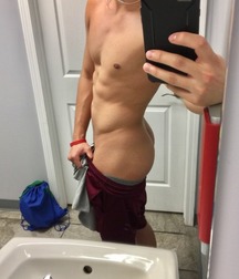 Attrative bottoms of boys 107 59fa3c810e829.jpg