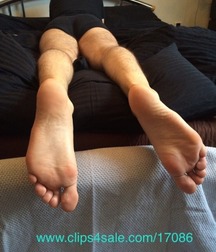 Boys's feet 81 59ff2b8c7488a.jpg