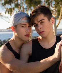 Twinks 340 59ff8d90d6c7e.jpg