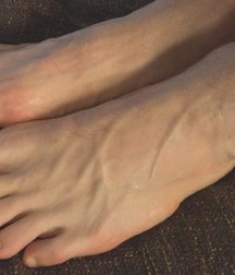Boys's feet 82 5a01944150d2b.jpg