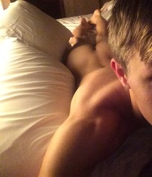 Attractive bottoms of boys 112 5a0acd9ce27fd.jpg