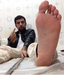 Boys's feet 83 5a0ae33eaf6e3.jpg