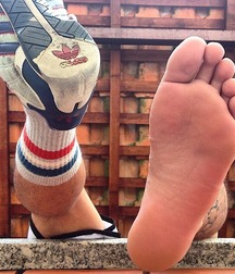 Boys's feet 83 5a0ae34dae85d.jpg