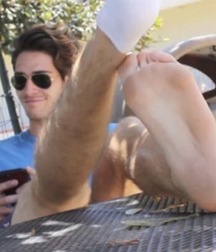 Boys's feet 83 5a0ae38fb0f9f.jpg