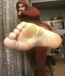 Boys's feet 83 5a0ae3f3d8c55.jpg