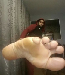 Boys's feet 83 5a0ae3f73b2dc.jpg