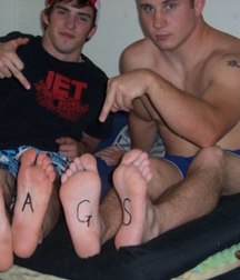 Boys's feet 84 5a0b2a7440884.jpg
