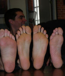 Boys's feet 84 5a0b2a7625924.jpg