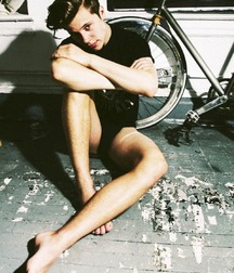 Boys's feet 85 5a0b483d353fd.jpg