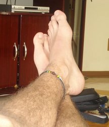 Boys's feet 85 5a0b4a09284fd.jpg