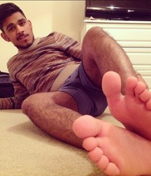 Boys's feet 85 5a0b4a2e35578.jpg