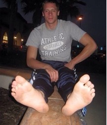 Boys's feet 87 5a0c15c8a23e6.jpg