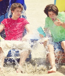 Boys's feet 87 5a0c160f0c95f.jpg