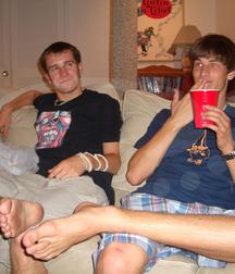 Boys's feet 88 5a14875b9d7f1.jpg