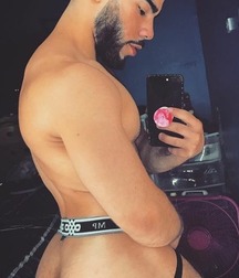 Attractive bottoms of boys 114 5a14909dd11f1.jpg