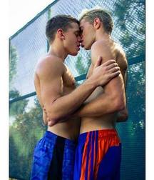 Twinks 357 5a15518483d7f.jpg