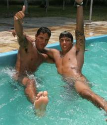 Twinks 363 5a17f3efbb946.png