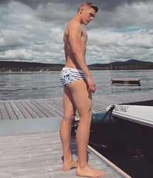 Twinks 366 5a19747a1c001.jpg